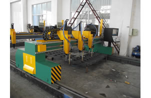 Mesin Pemotong CNC